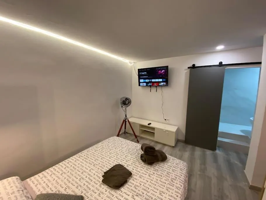 Apartamento Loft, Muy Cerca De Playa Y Castillo Tamarit Tarragona